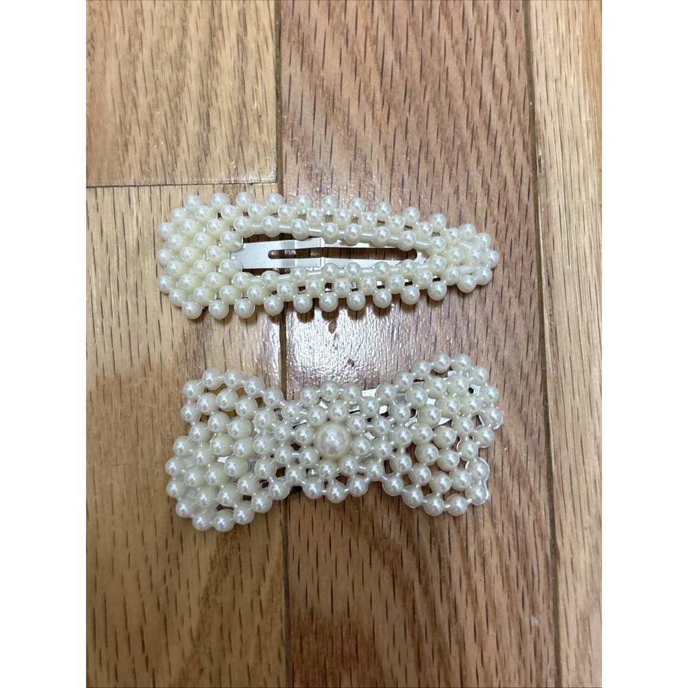 Faux Pearl Hair Clip Set 2pc Bow and Rectangle Silver Tone Snap Barrettes White